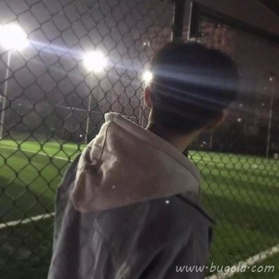 唯美意境男生背影头像图片