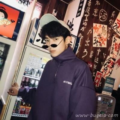韩国帅哥戴帽子清新休闲头像图片