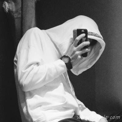 非主流帅哥戴帽子头像图片