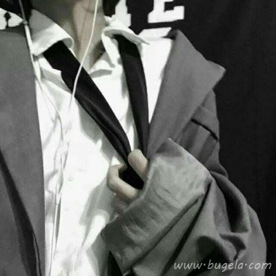 复古风男生衬衫半身头像图片