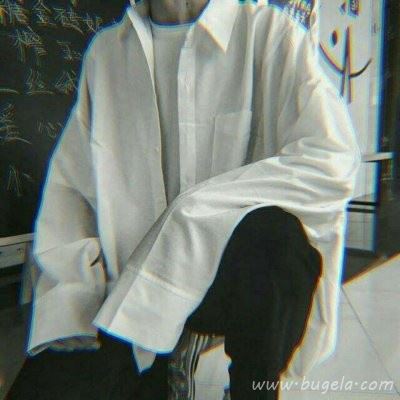 复古风男生衬衫半身头像图片