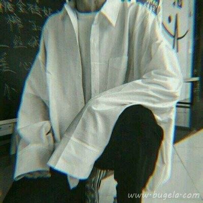 复古风男生衬衫半身头像图片