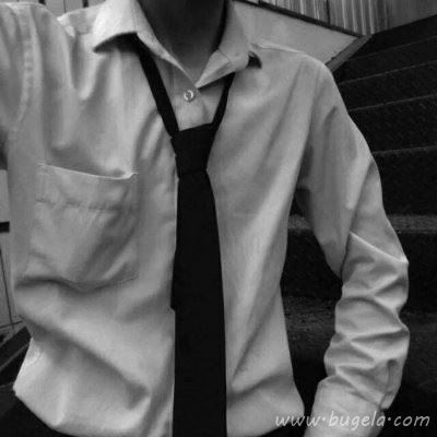 复古风男生衬衫半身头像图片