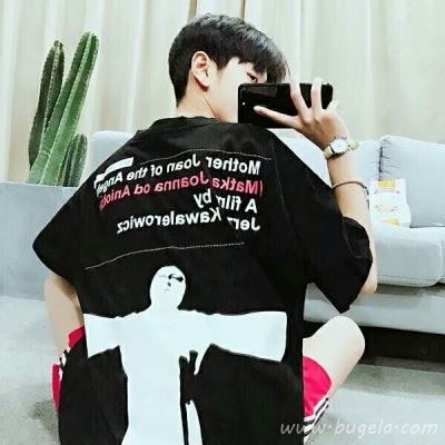 男生背影阳光帅气头像图片
