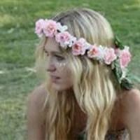 女人头上带花的微信头像_微信头像大全图片