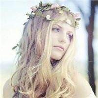 女人头上带花的微信头像_微信头像大全图片