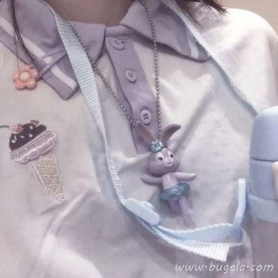 初中生女生平胸头像图片