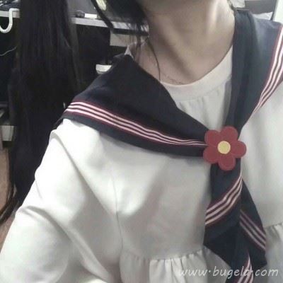 初中生女生平胸头像图片
