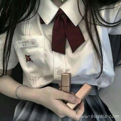 初中生女生平胸头像图片