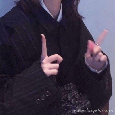 初中生女生平胸头像图片