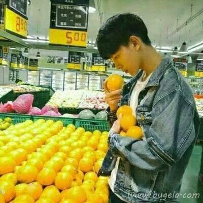 帅气阳光黄色系男生头像图片