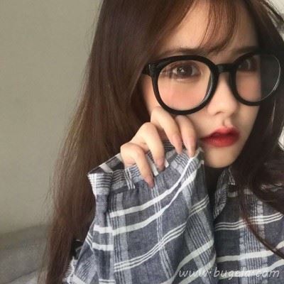 2021最潮最火女生霸气头像 2021最火女生冷酷头像图片