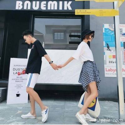 最新时尚一对穿情侣装情头头像图片