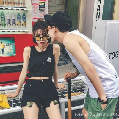 最新时尚一对穿情侣装情头头像图片