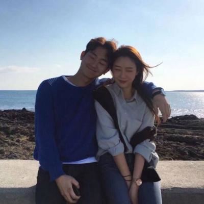 情侣头像小清新两张的超清 一左一右图片