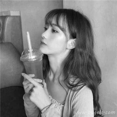 伤感女生冷淡黑白头像 孤独心碎冷淡女生头像图片