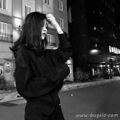 伤感女生冷淡黑白头像 孤独心碎冷淡女生头像图片