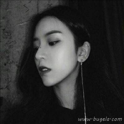 伤感女生冷淡黑白头像 孤独心碎冷淡女生头像图片