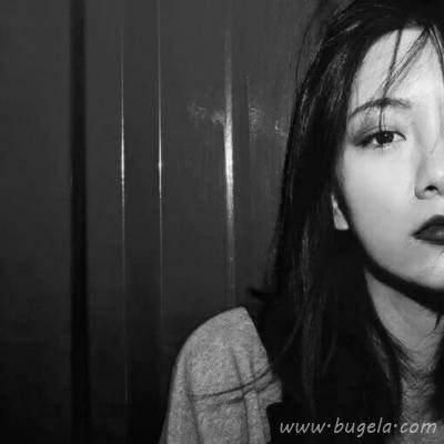 伤感女生冷淡黑白头像 孤独心碎冷淡女生头像图片
