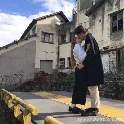 两人同框甜蜜情侣头像图片
