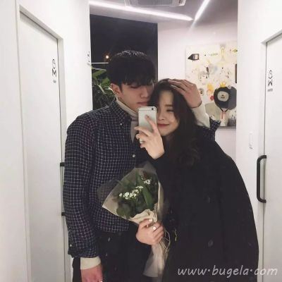 两人同框甜蜜情侣头像图片