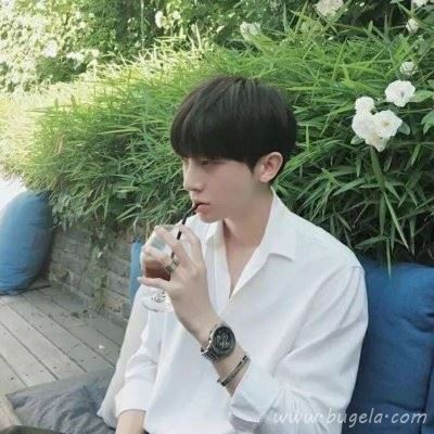 2021新款小清新男生头像图片