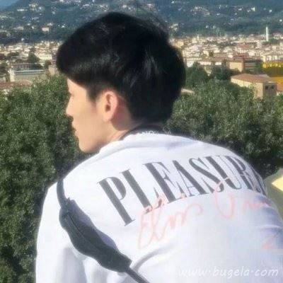 2021新款小清新男生头像图片
