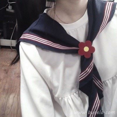 萌妹子不照脸衬衫平胸头像图片
