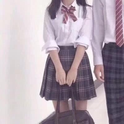 qq情侣头像部位图下半身污 看不出来图片