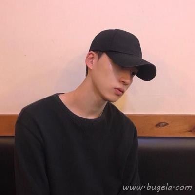 戴帽子的男生头像 帽子控小哥哥图片