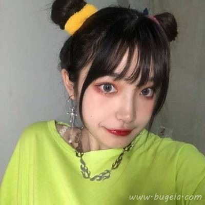 2021款绿色系女生头像图片