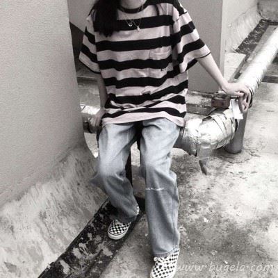 清纯女生半身不露脸头像 图片