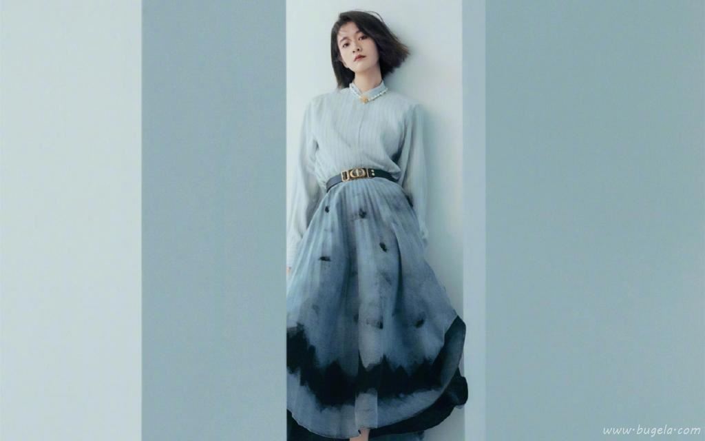 时尚女神张雪迎性感妩媚知性迷人写真图片