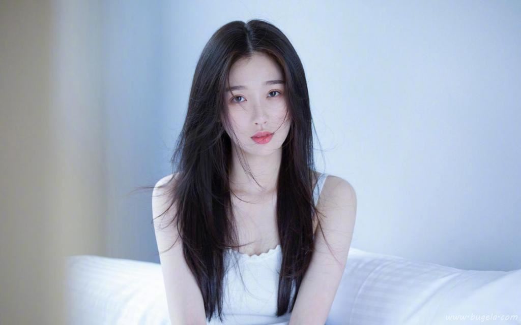 甜美元气小仙女虞书欣俏皮可爱白嫩居家写真图片