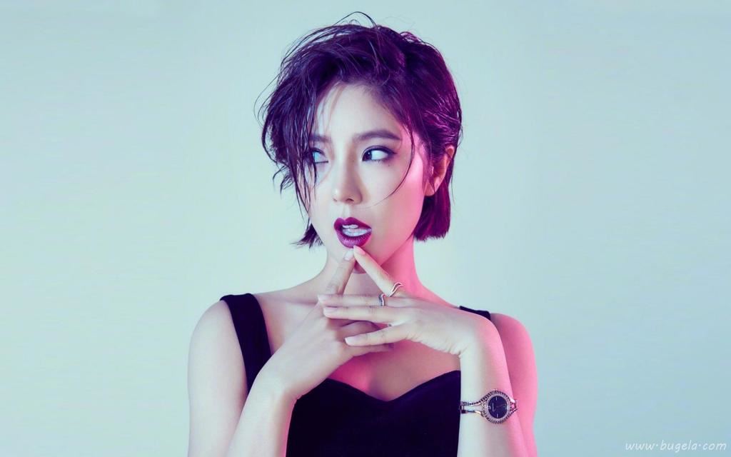 宅男女神赵奕欢性感妩媚知性优雅时尚迷人写真图片