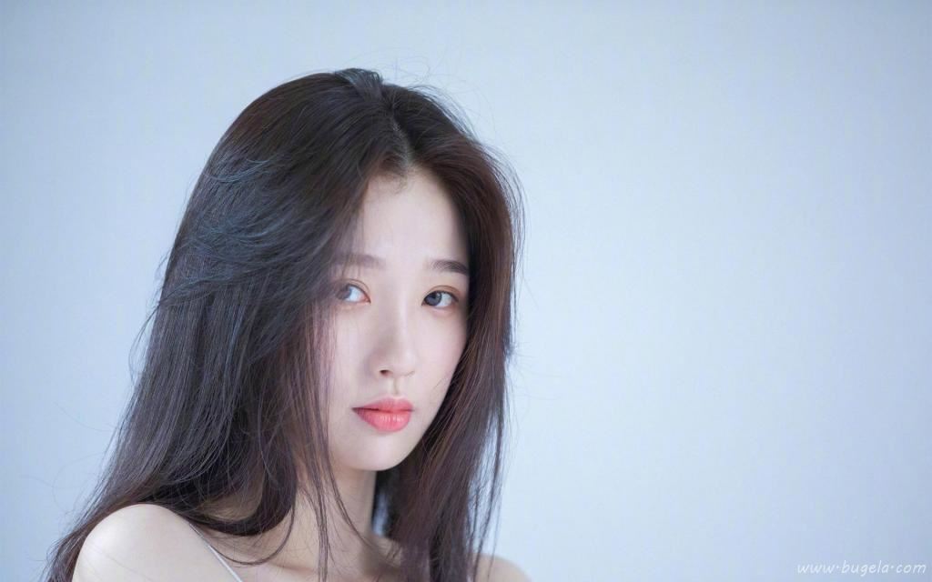 甜美元气小仙女虞书欣俏皮可爱白嫩居家写真图片