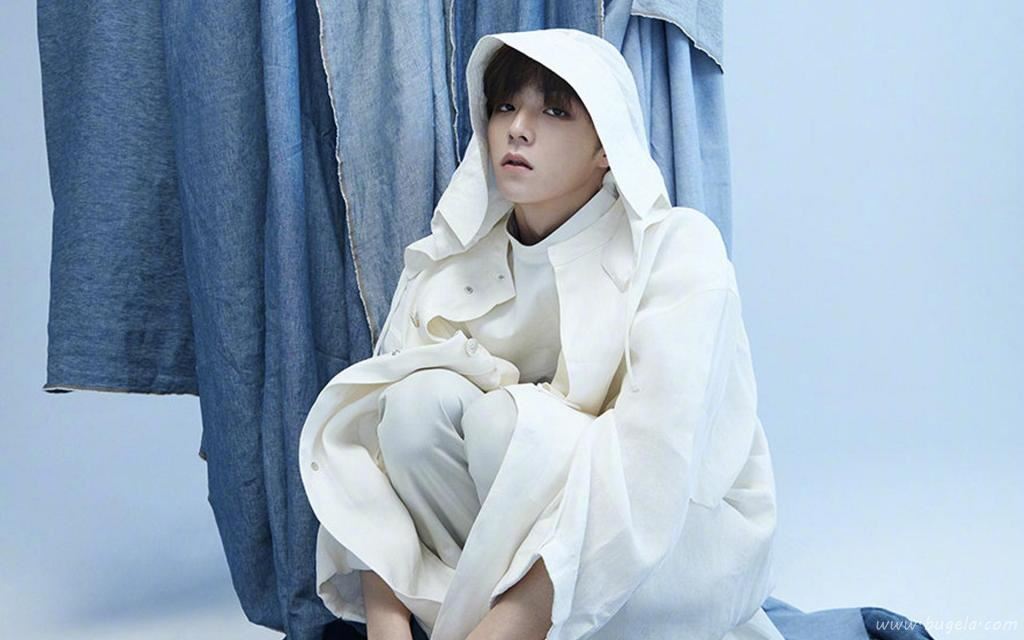 阳光帅气小鲜肉陈立农时尚休闲写真图片