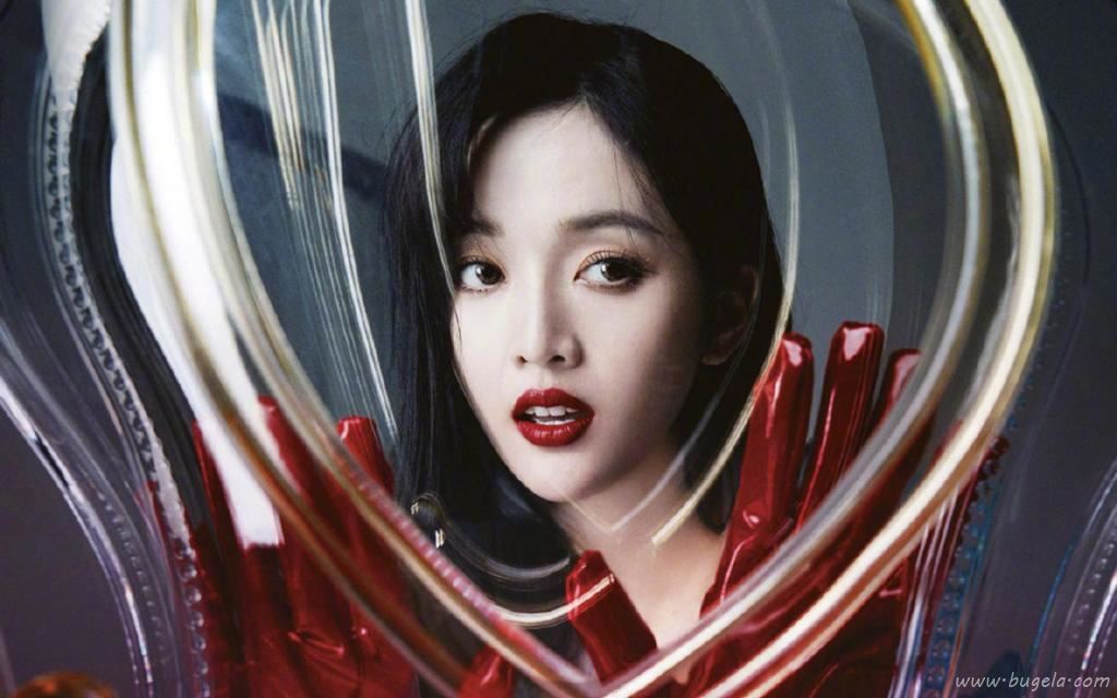 吴宣仪冷艳性感时尚魅力写真图片