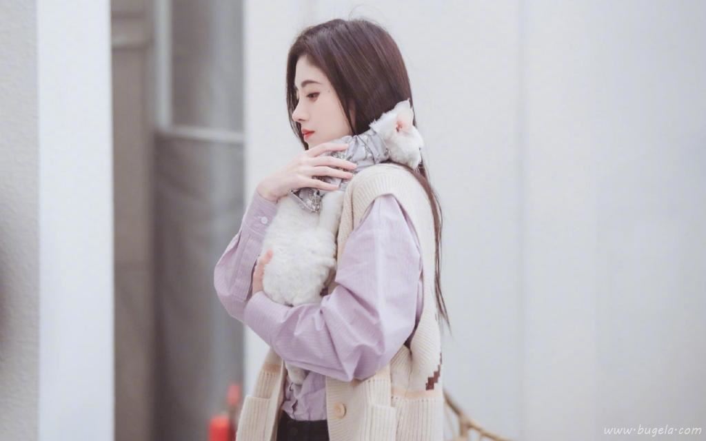 时尚女神鞠婧祎冷艳优雅妩媚迷人写真图片