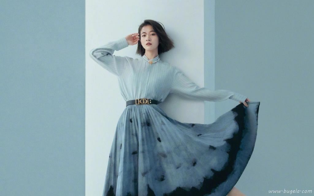 时尚女神张雪迎性感妩媚知性迷人写真图片