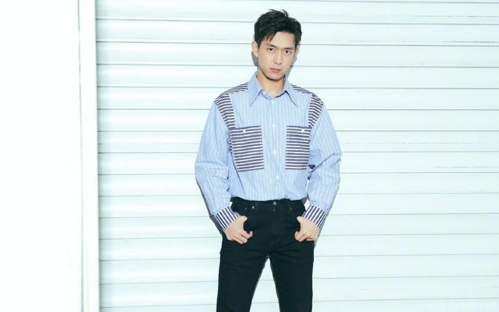 李现时尚干净清爽帅气迷人写真图片