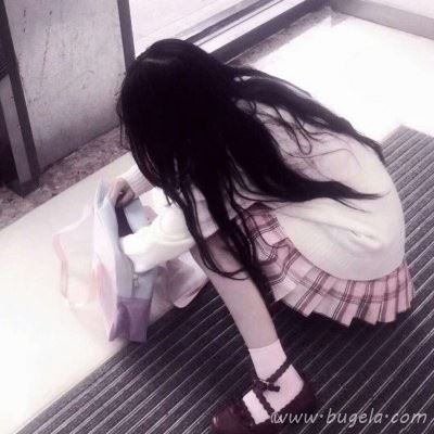 小女生唯美背影头像图片