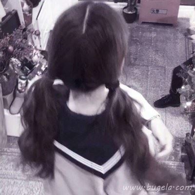 小女生唯美背影头像图片
