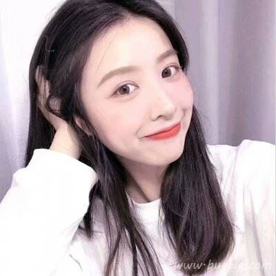 2021年最潮韩版漂亮女生头像图片