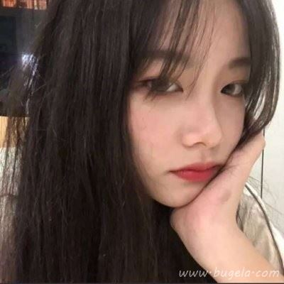 个性红唇女生头像图片