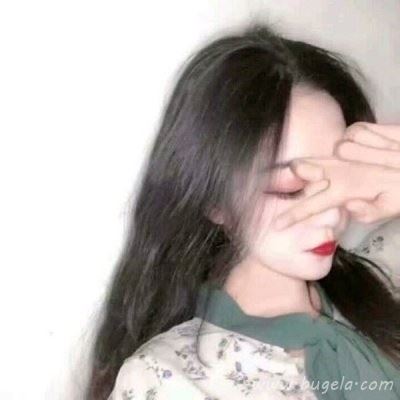 2021年最潮红唇漂亮女生头像图片