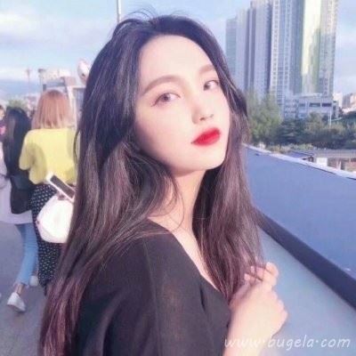 2021年最潮红唇漂亮女生头像图片