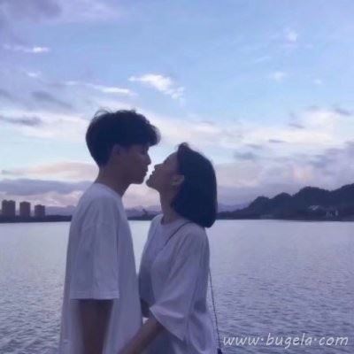 韩版情头双人全身照一对微信头像图片