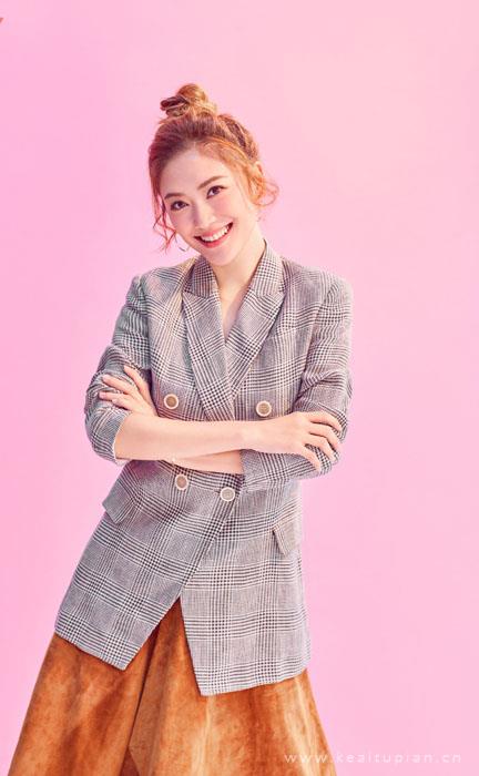 应采儿甜美优雅写真图片