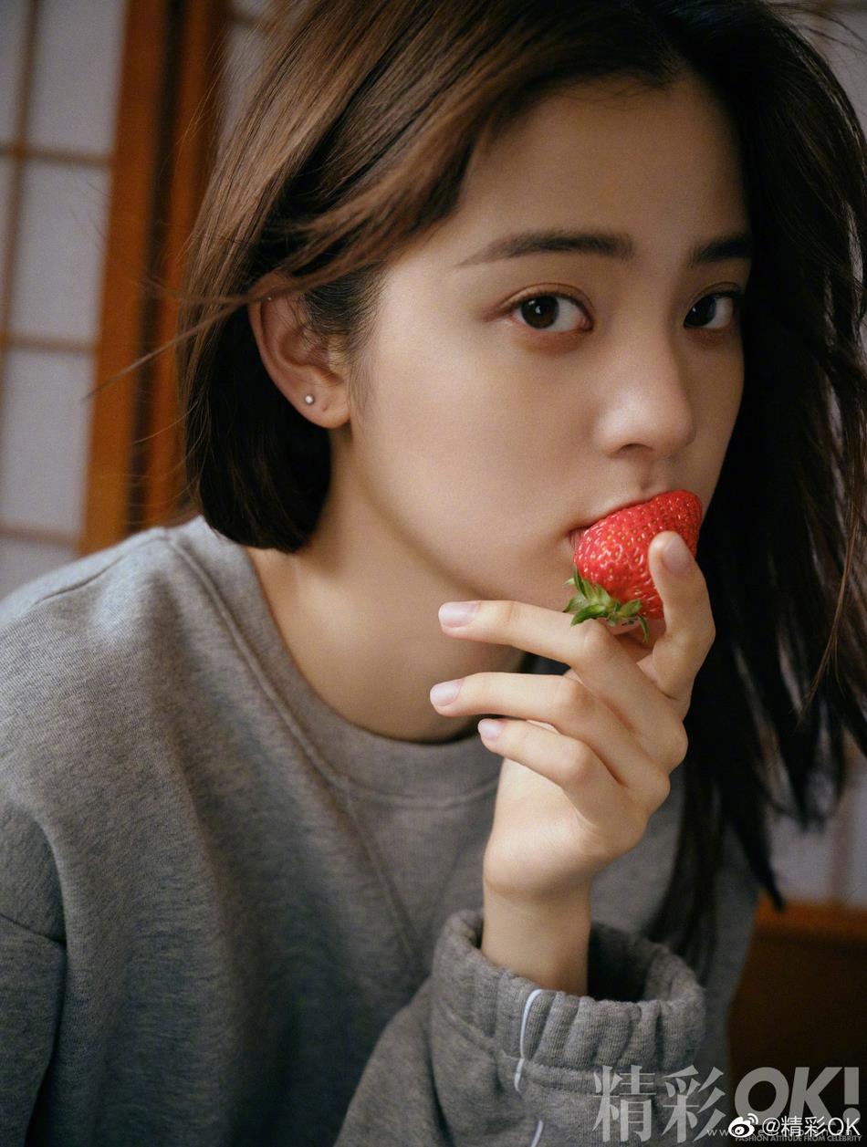 欧阳娜娜光影之间细诉少女故事